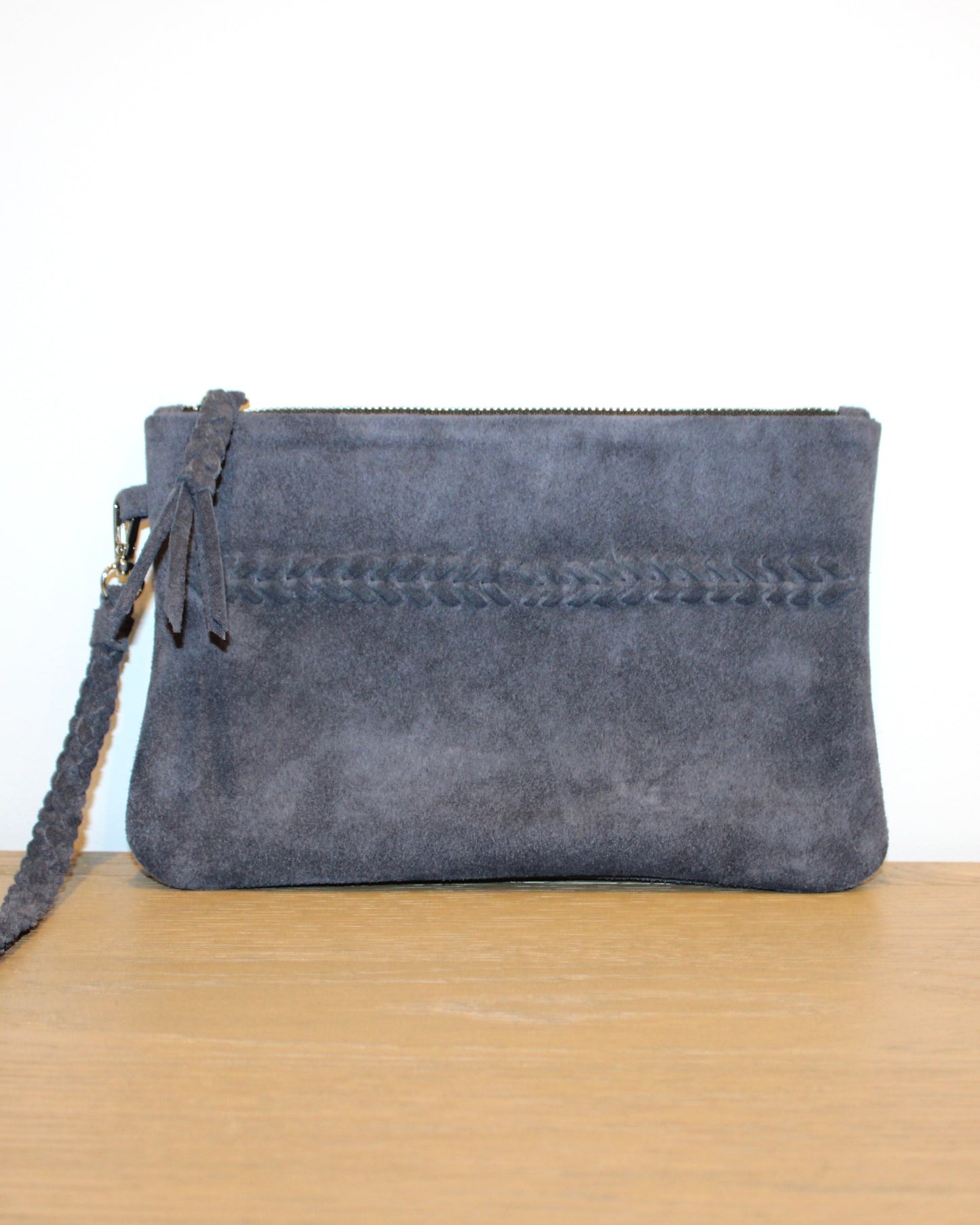 The Pocket Nomad in Oscuro Gris