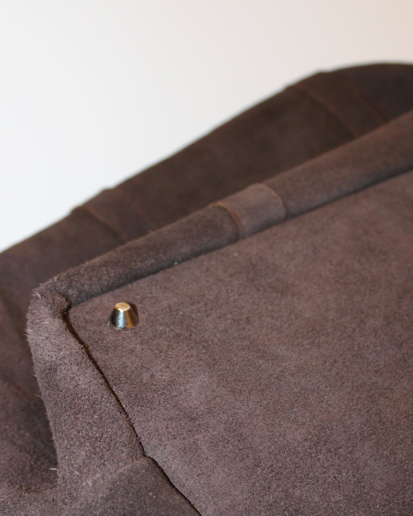The Nomad Bag in Marrón