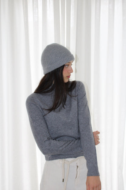 The Snug Turtleneck in Grey